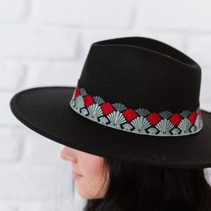 Fame Biggest Fan Geometric Strap Fedora